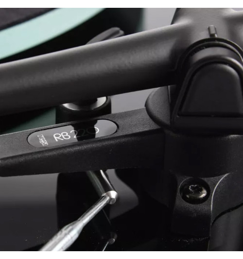 Rega Planar 2 - Gramofon z wkładką MM Rega Carbon