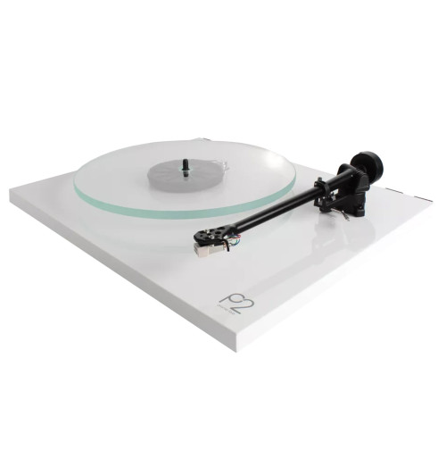 Rega Planar 2 - Gramofon z wkładką MM Rega Carbon