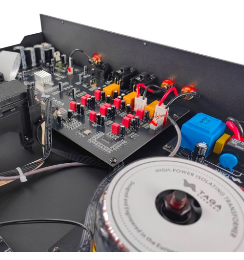 Taga Harmony TCD-70T - Hybrydowy odtwarzacz CD z DAC i przedwzmacniaczem lampowym