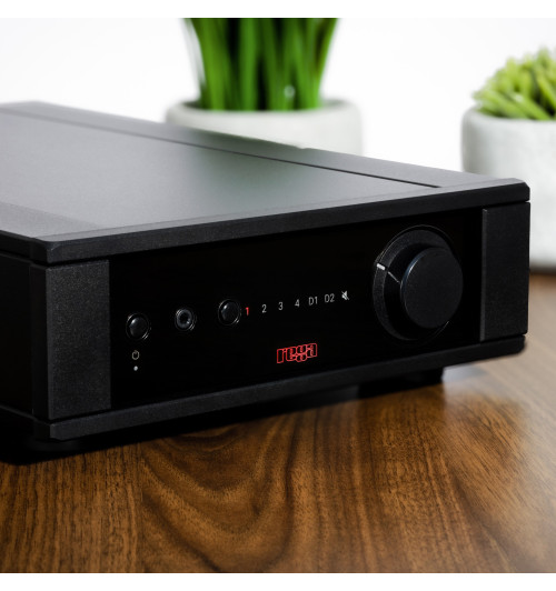 Rega Brio MK7 - Wzmacniacz zintegrowany stereo z przedwzmacniaczem gramofonowym MM