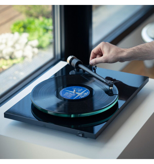Pro-Ject T2 Super Phono - Gramofon z przedwzmacniaczem i wkładką Sumiko Rainier