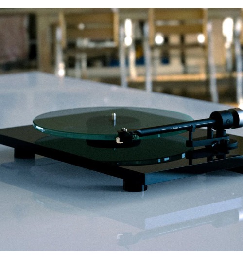 Pro-Ject T2 W - Gramofon z przedwzmacniaczem, wkładką Sumiko Rainier i Wi-Fi