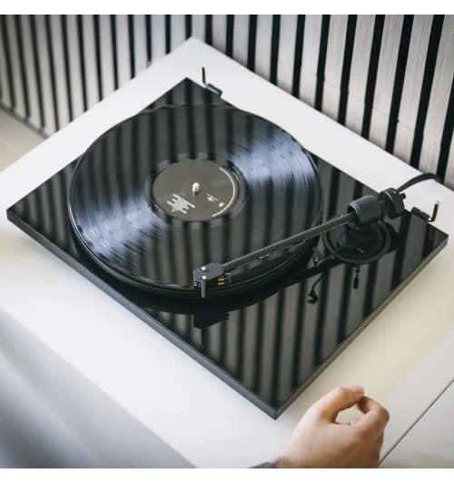 Pro-Ject E1.2 - Gramofon z wkładką Pick it MM E