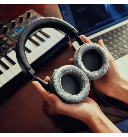 Beyerdynamic DT 270 PRO - Studyjne zamknięte słuchawki wokółuszne 45 Ohm