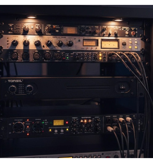 Tonsil PA-1000 - Profesjonalna końcówka mocy / wzmacniacz stereo PA