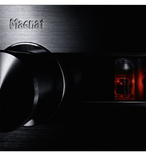 Magnat MA 900 - Hybrydowy wzmacniacz stereo z Bluetooth