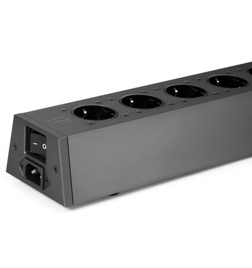 iFi Audio PowerStation - Audiofilska listwa zasilająca z filtrem ANC - 6 gniazd