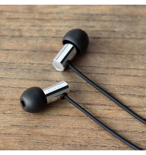 Final Audio E3000C - Dynamiczne słuchawki dokanałowe IEM z mikrofonem