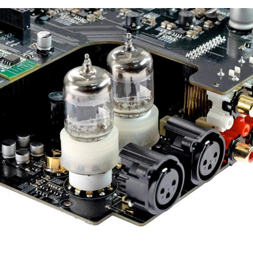 iFi Audio iCAN Phantom - audiofilski wzmacniacz słuchawkowy