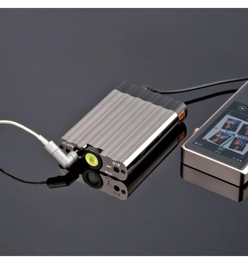 iFi Audio xCAN - Przenośny wzmacniacz słuchawkowy