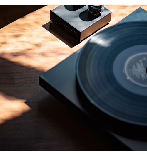 Pro-Ject Debut Carbon EVO - Gramofon manualny