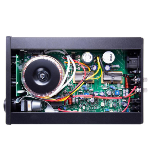 Rega io - Wzmacniacz zintegrowany stereo