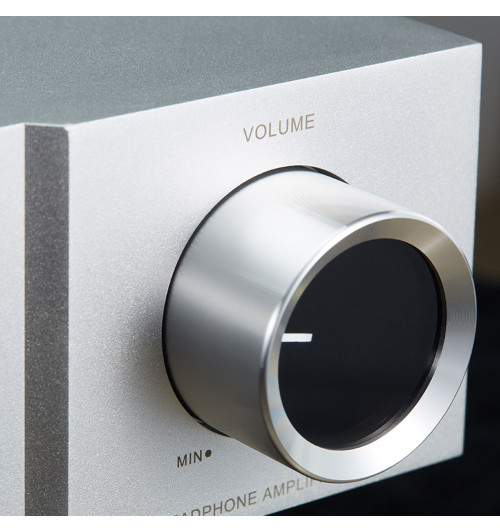 Cayin iHA-8 - Biurkowy zbalansowany wzmacniacz słuchawkowy