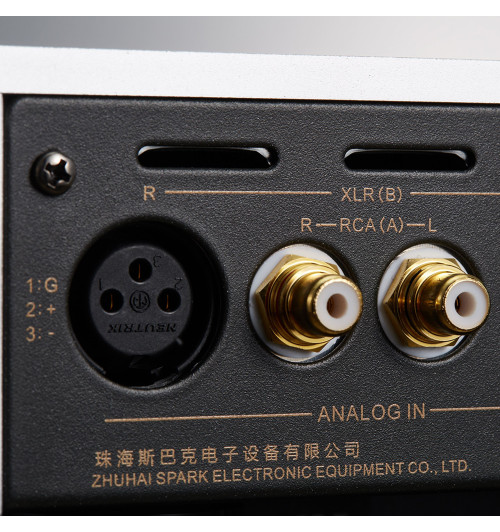 Cayin iHA-8 - Biurkowy zbalansowany wzmacniacz słuchawkowy