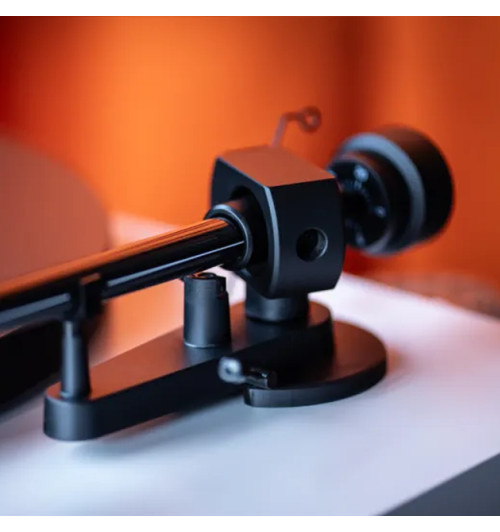 Pro-Ject Debut EVO 2 - Gramofon z napędem paskowym i wkładką Pick it MM EVO