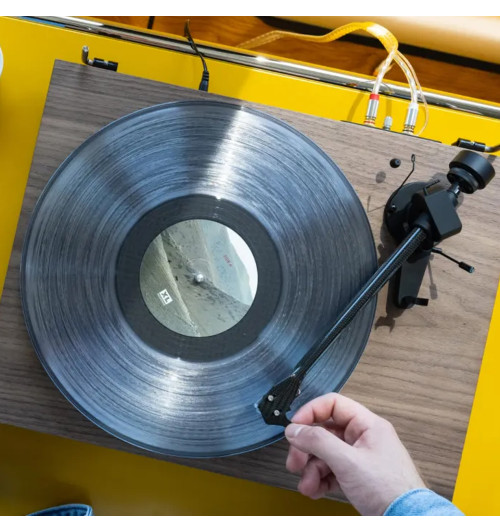 Pro-Ject Debut EVO 2 - Gramofon z napędem paskowym i wkładką Pick it MM EVO