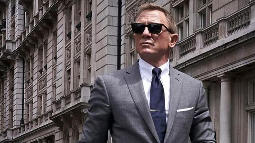 Bowers & Wilkins Px8 007 Edition