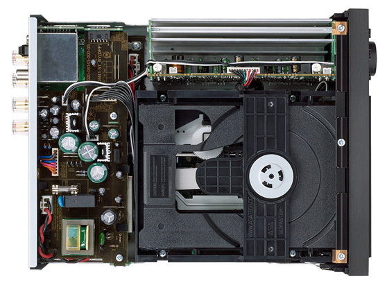 Denon D-M41 - cecha 3