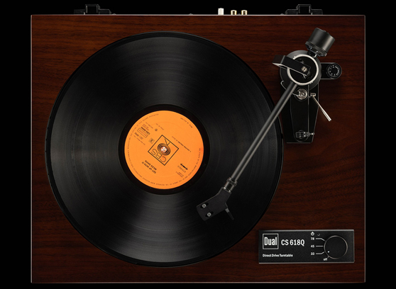 Dual CS 618Q - cecha 1