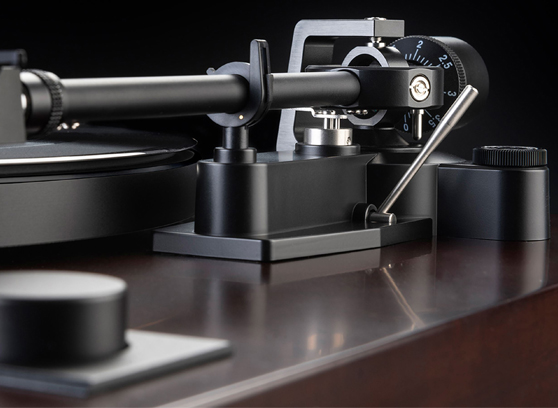 Dual CS 618Q - cecha 2