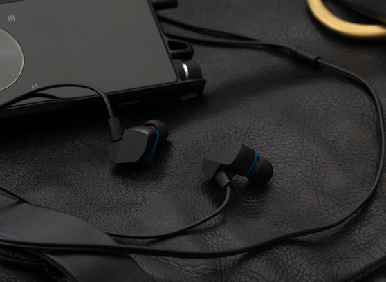 Final Audio A2000 – cecha 1