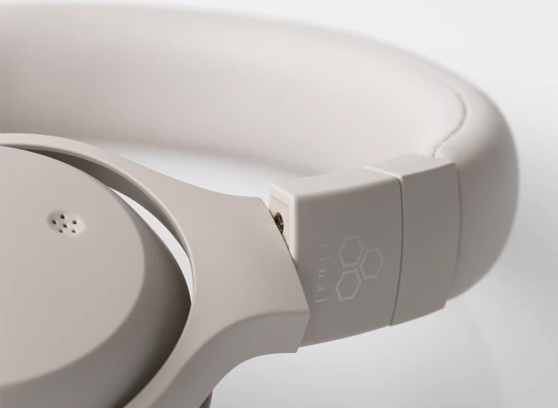 Final Audio UX2000 - cecha 3