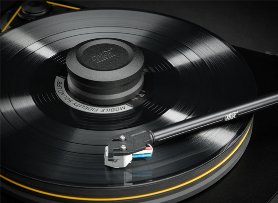 MoFi Electronics Super HeavyWeight - cecha 1