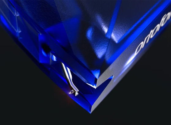 Ortofon 2M Blue Verso - cecha 1