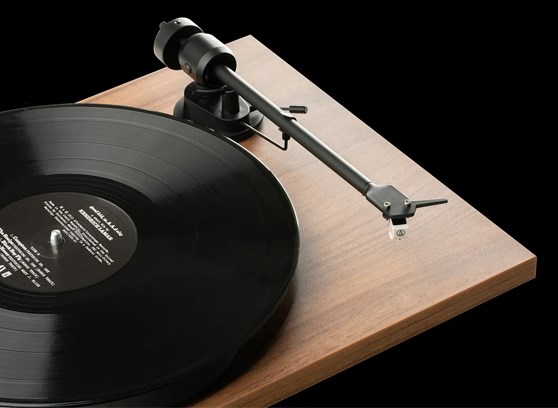 Pro-Ject E1 AT3600L - cecha 2