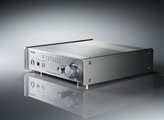 TEAC AI-303 - cecha 1