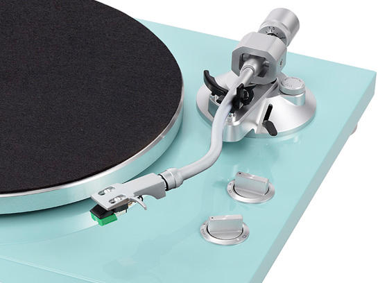 TEAC TN-400BT-X Limited Edition - cecha 3