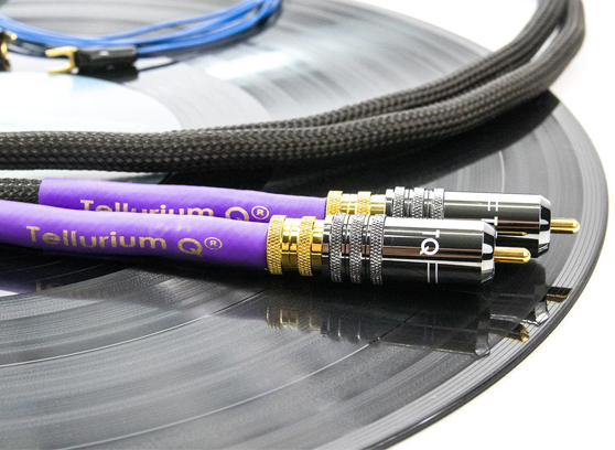 Tellurium Q Black II Turntable RCA - cecha 1