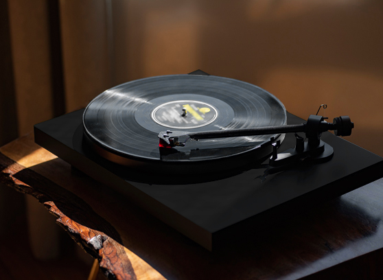 Zestaw: Pro-Ject Debut Carbon EVO + Klipsch R-51PM - cecha 4