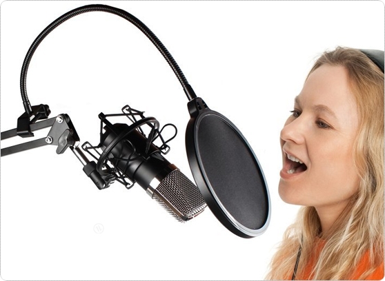 POP filtr + statyw + mikrofon Maono XLR + kosz antywibracyjny - cecha 1